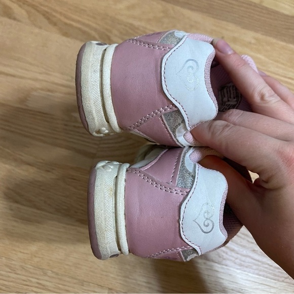 Disney Princess Light Up Sneakers Sz 11 Double Strap Kids Toddler Pink White - Picture 2 of 7